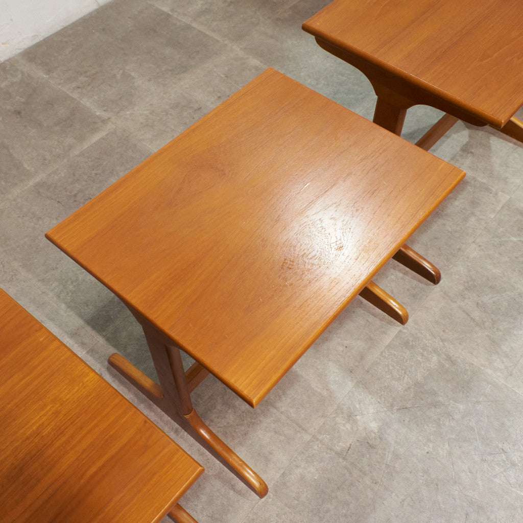 英国ヴィンテージ ネストテーブル