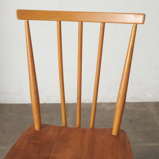 スティックバックチェア