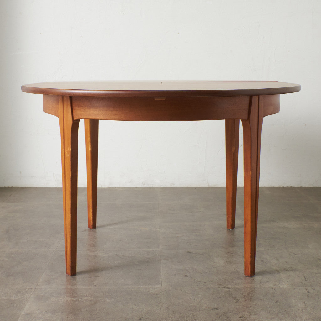 英国ヴィンテージ ラウンドダイニングテーブル