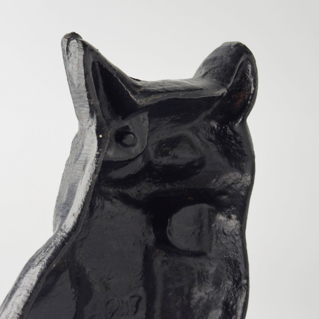 ヴィンテージ 鉄製 猫のフィギュリン