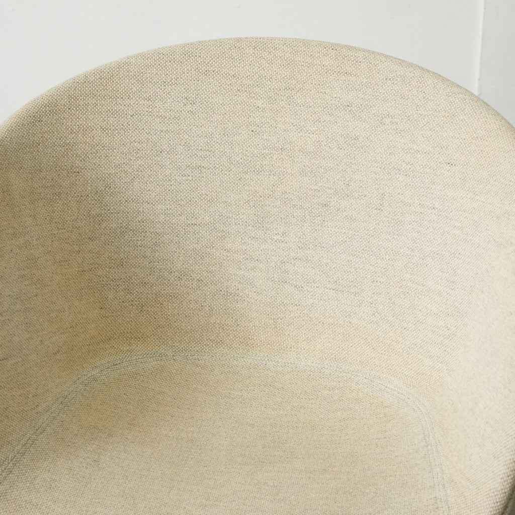ABOUT A CHAIR アバウト ア チェア
