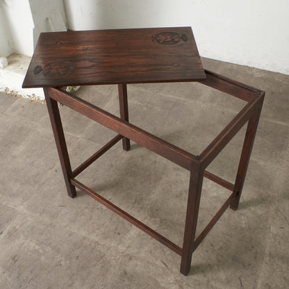 英国クラシック アーツアンドクラフツ様式 サイドテーブル