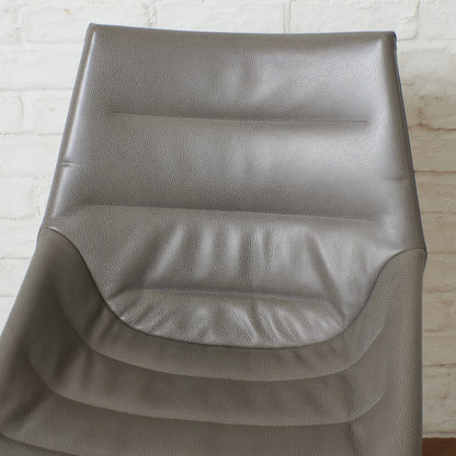 OUTLINE アームレスチェア