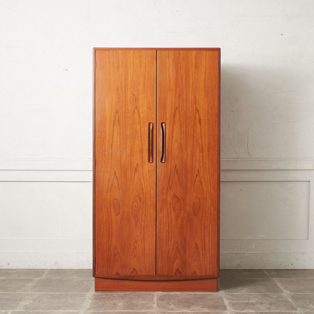 Fresco 2ドア ワードローブ (2100D)