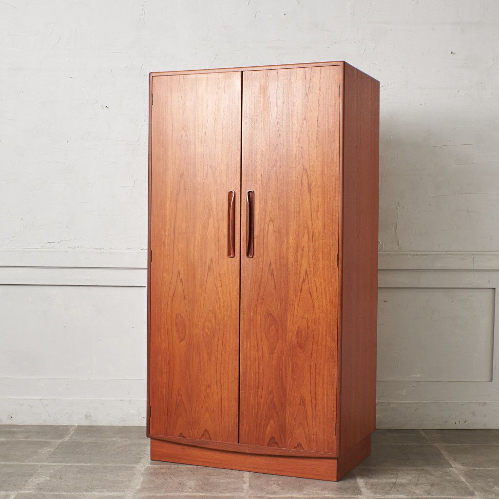 Fresco 2ドア ワードローブ (2100D)