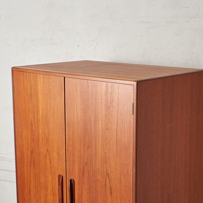 Fresco 2ドア ワードローブ (2100D)