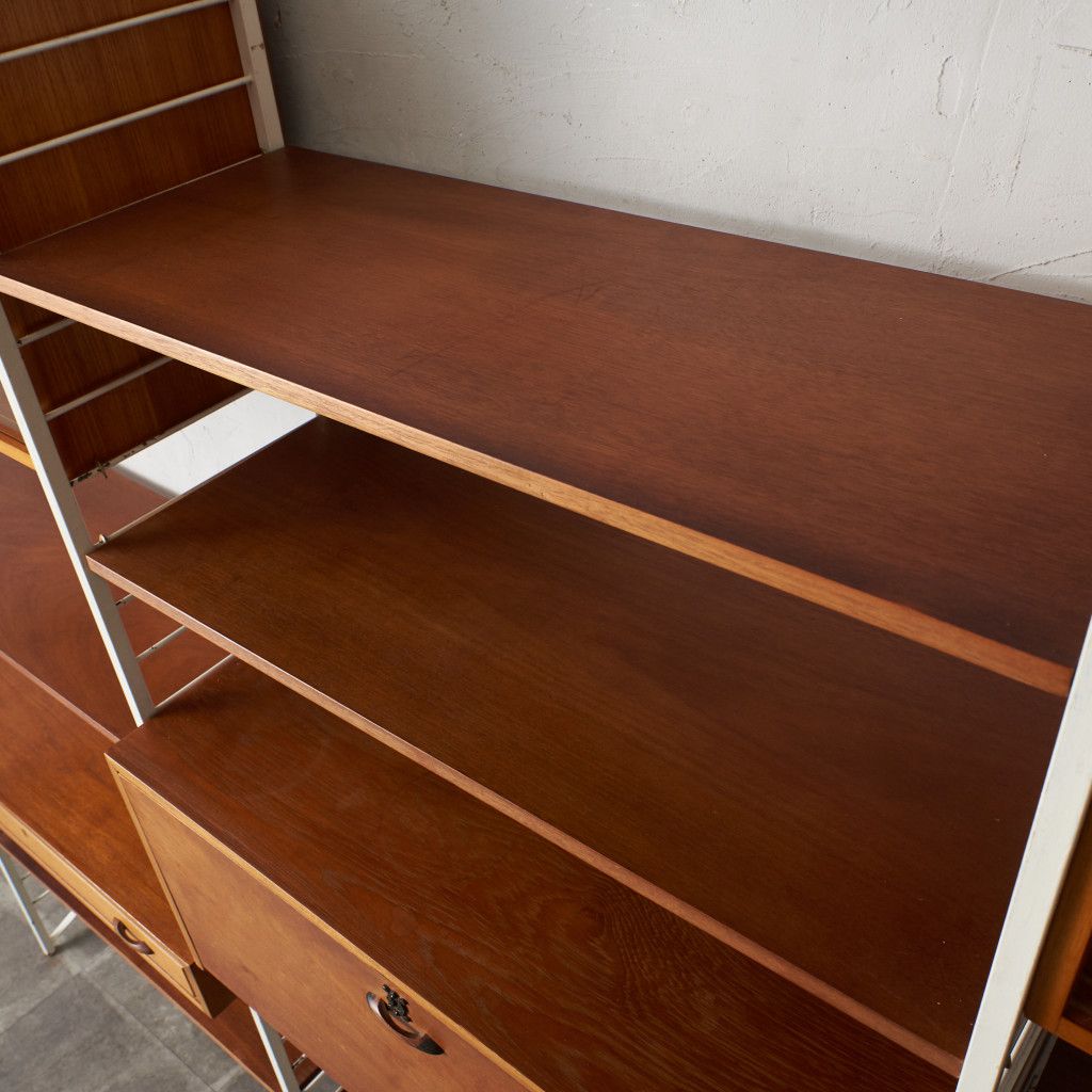 Ladderax ウォールユニット｜ステイプルズ Staples ( Staples of Cricklewood )｜ロバート･ヒール robert heal