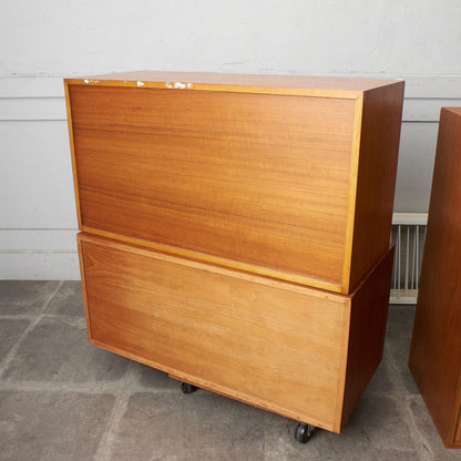 Ladderax ウォールユニット｜ステイプルズ Staples ( Staples of Cricklewood )｜ロバート･ヒール robert heal