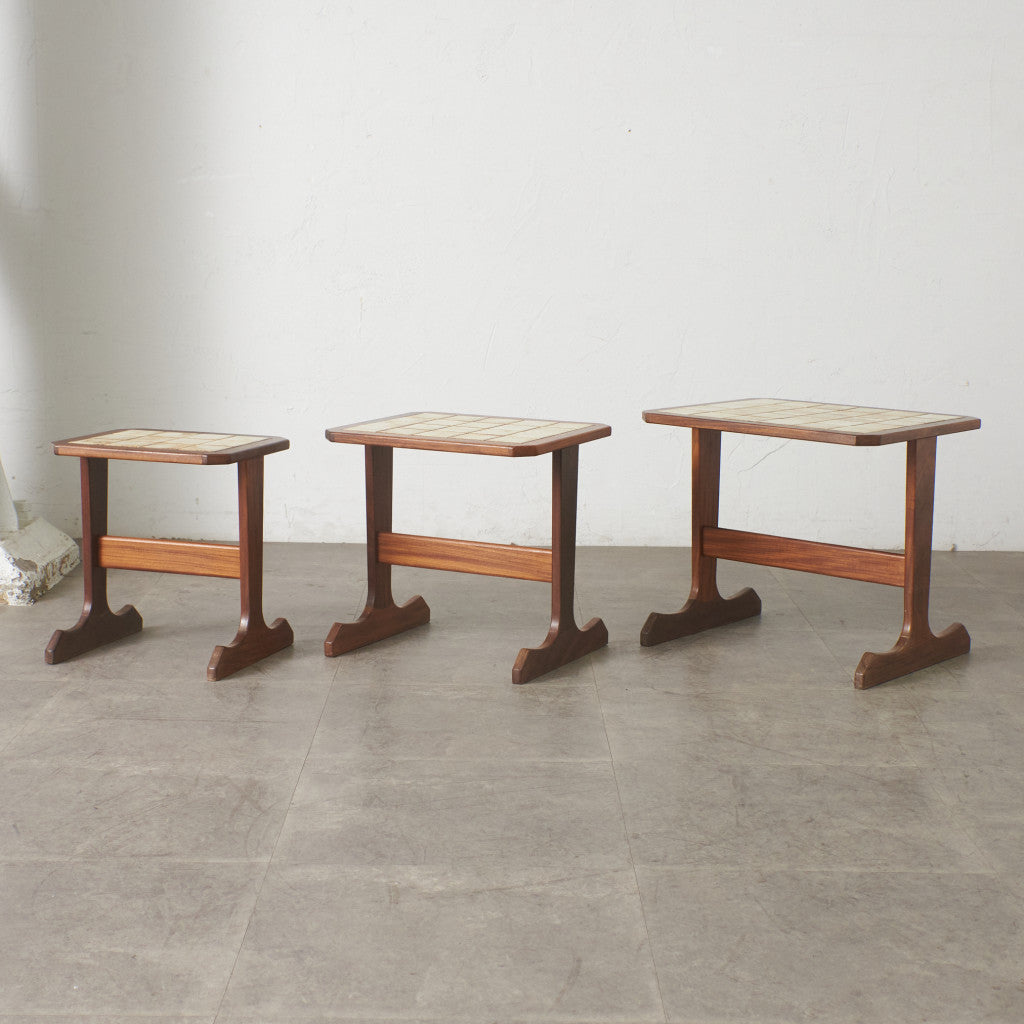 ヴィンテージ タイルトップ ネストテーブル (3585D)