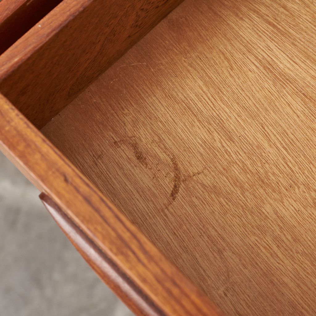 Fresco 脚付きサイドボード (4072)｜ジープラン G-PLAN｜ビクター・ブラムウェル・ウィルキンス Victor Bramwell Wilkins