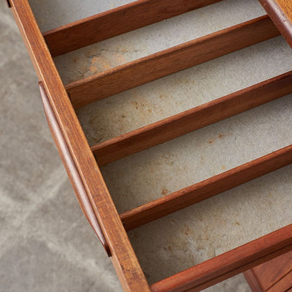 Fresco 脚付きサイドボード (4072)｜ジープラン G-PLAN｜ビクター・ブラムウェル・ウィルキンス Victor Bramwell Wilkins