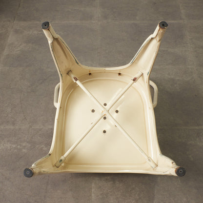 A-CHAIR