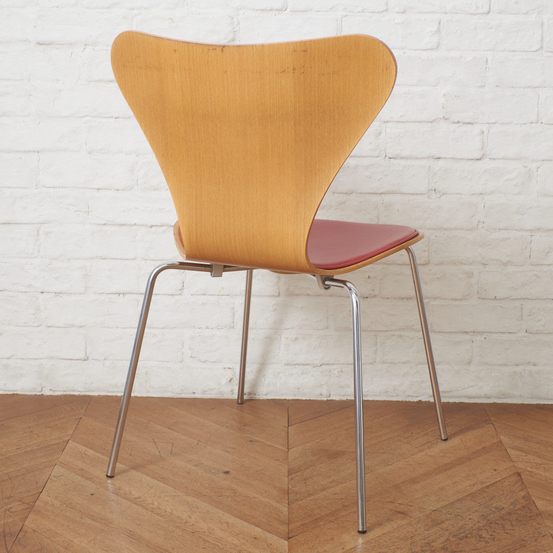 セブンチェア / フロントパディング