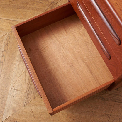 New Fresco 3段サイドチェスト 3-Drawer Chest (2603)｜ジープラン G-PLAN｜ビクター・ブラムウェル・ウィルキンス Victor Bramwell Wilkins