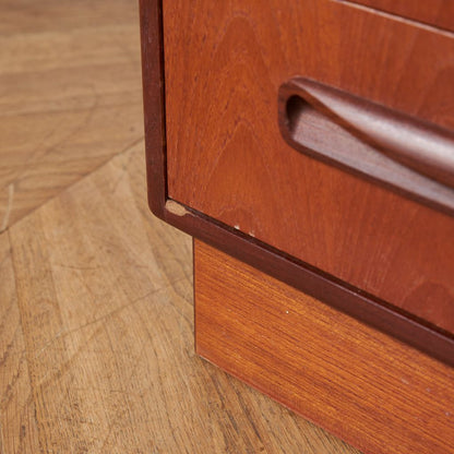 New Fresco 3段サイドチェスト 3-Drawer Chest (2603)｜ジープラン G-PLAN｜ビクター・ブラムウェル・ウィルキンス Victor Bramwell Wilkins