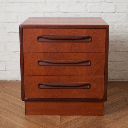 New Fresco 3段サイドチェスト 3-Drawer Chest (2603)｜ジープラン G-PLAN｜ビクター・ブラムウェル・ウィルキンス Victor Bramwell Wilkins
