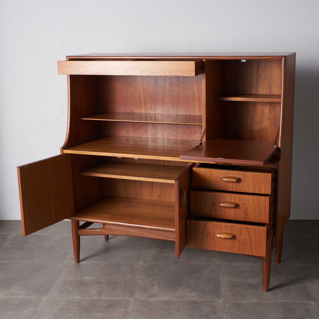 Brasilia ハイサイドボード