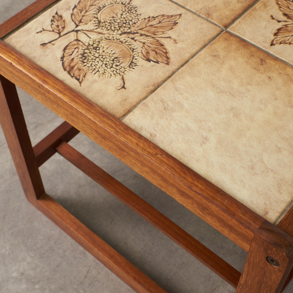 ヴィンテージ タイルトップ コーヒーテーブル