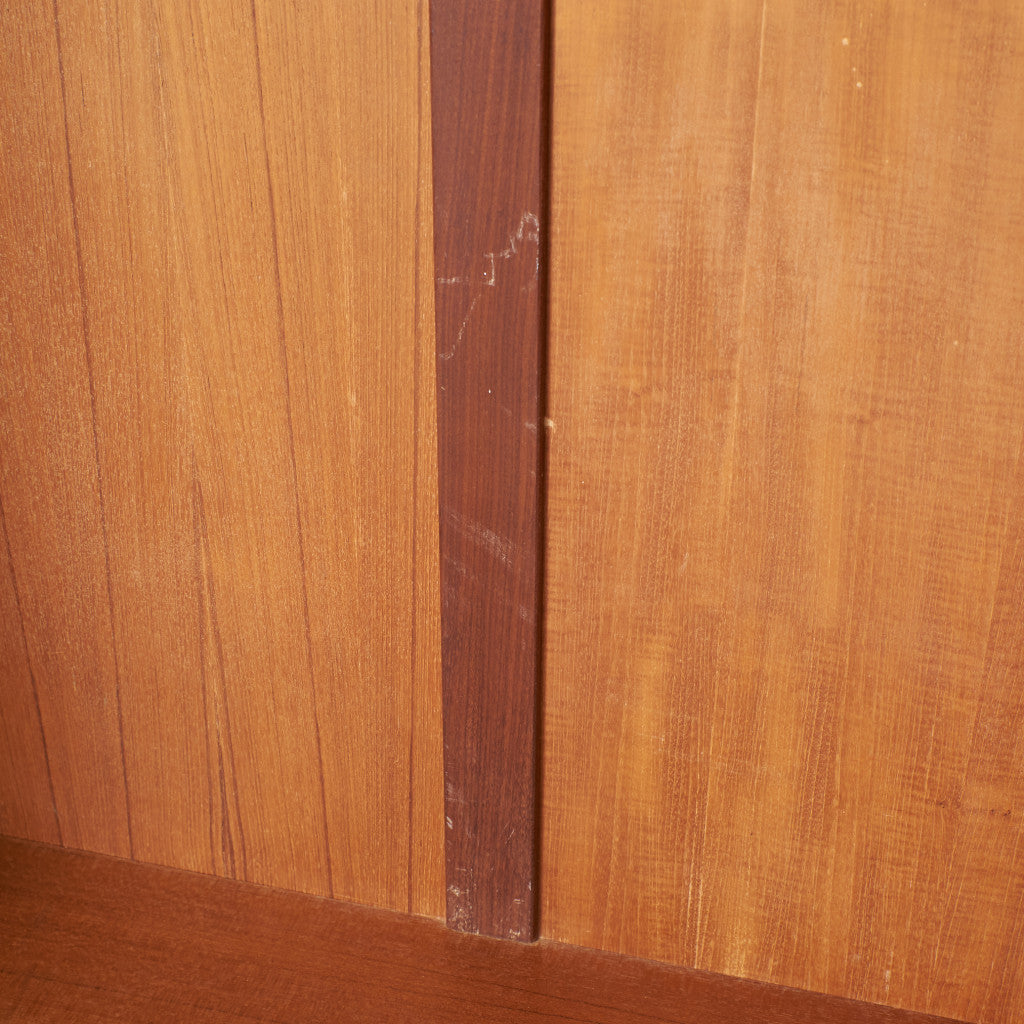 Danish ワードローブ