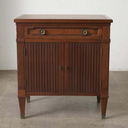 TRIUNE ナイトテーブル