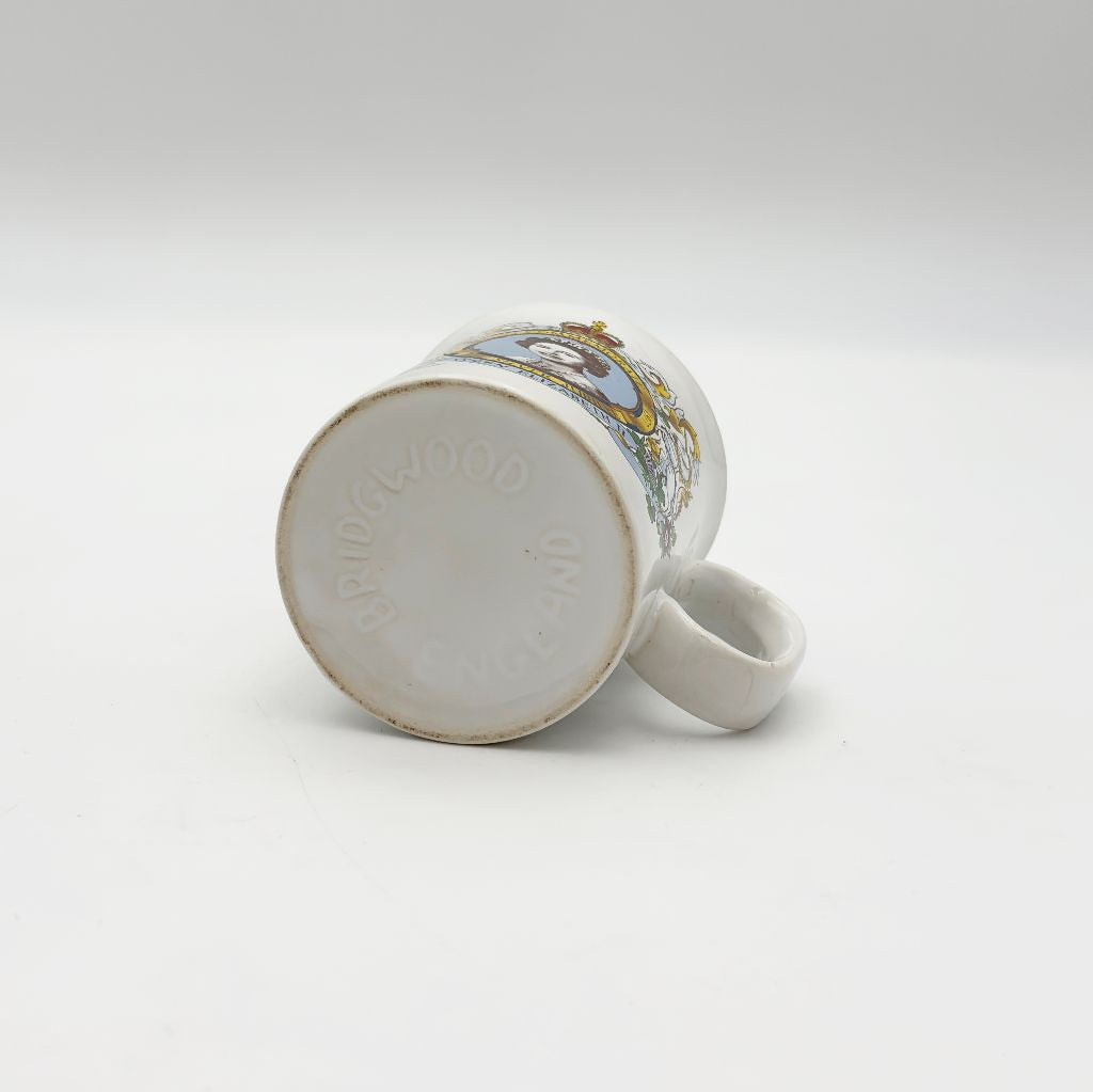 エリザベス女王 シルバージュビリー マグカップ