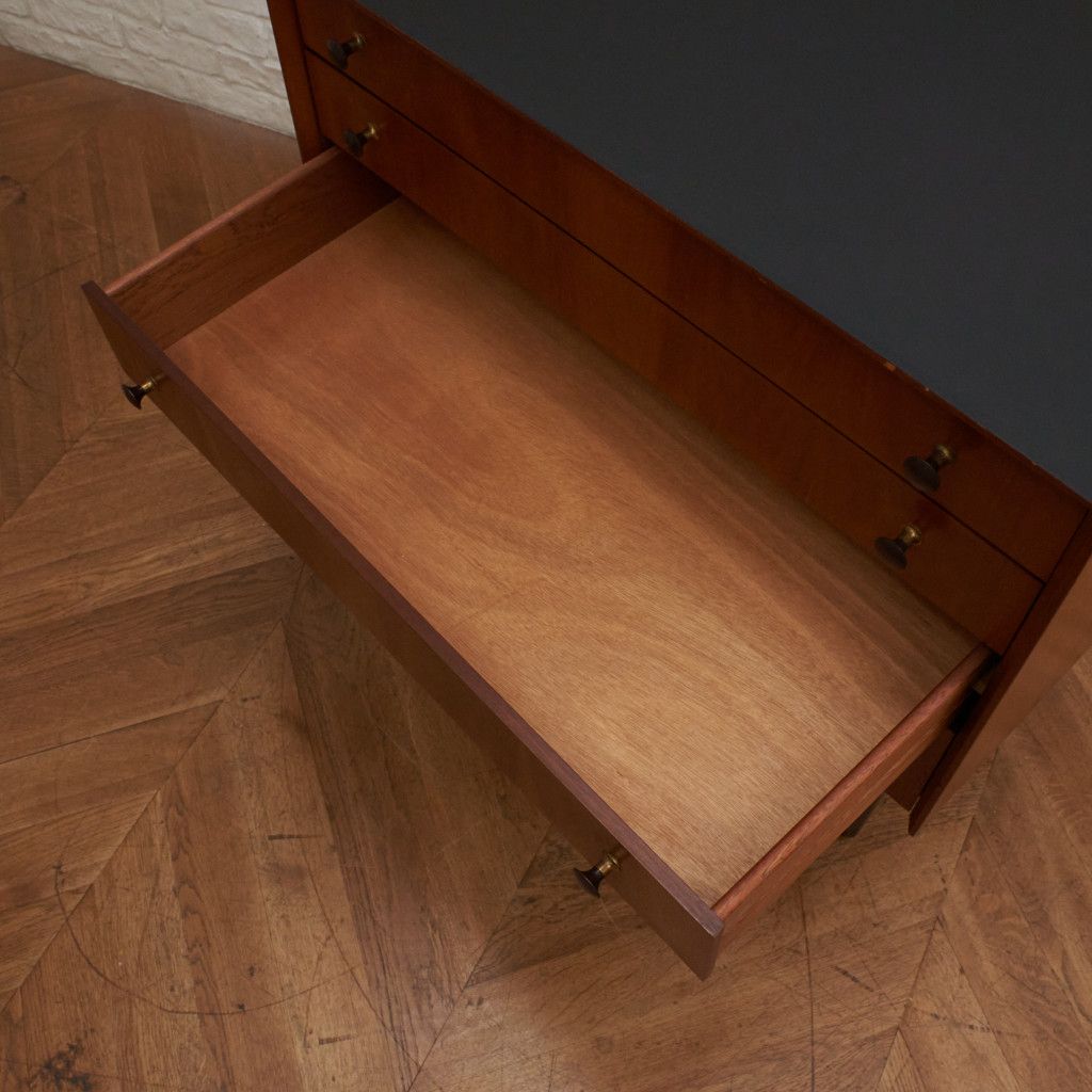 ヴィンテージ 4段チェスト