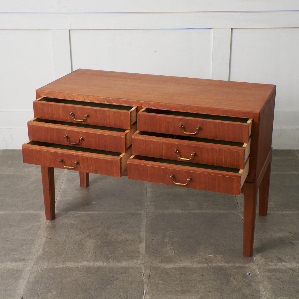 マホガニー材 チェスト