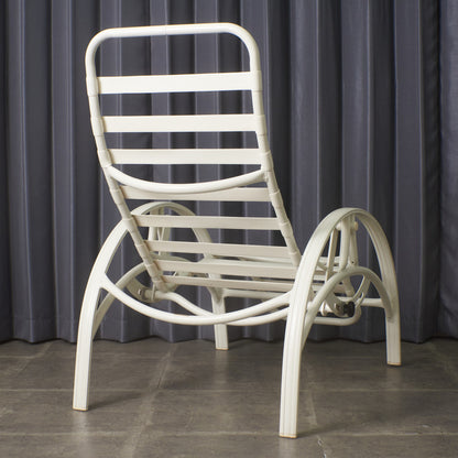 リクライニングチェア