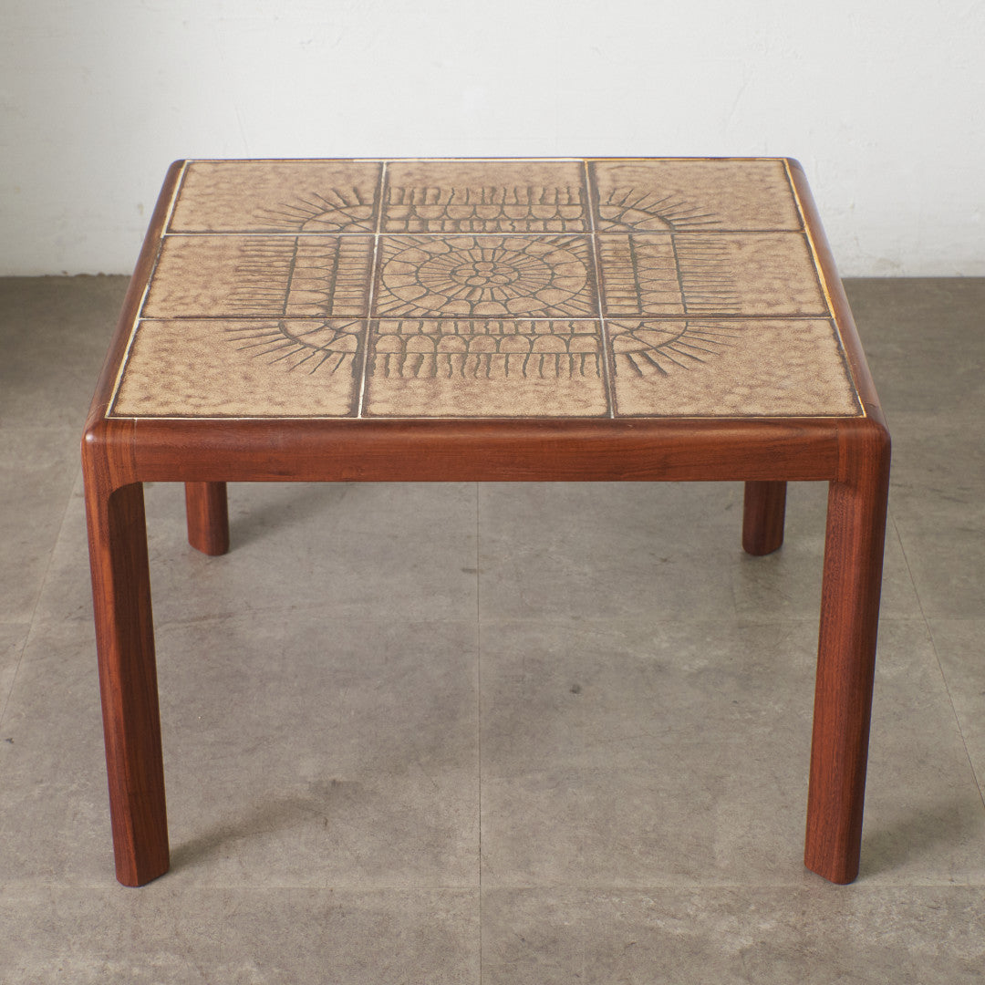 タイルトップ コーヒーテーブル – rocca rocca