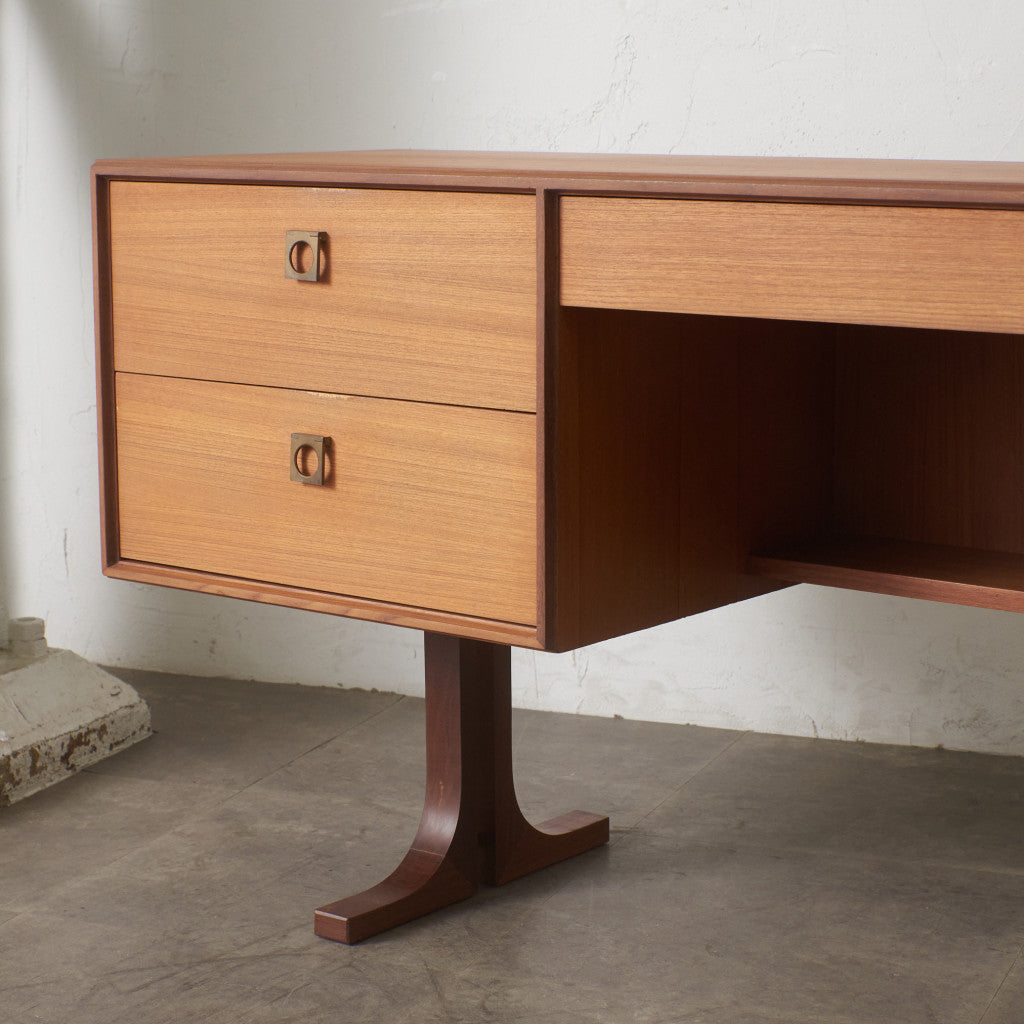 Form FIVE ヴィンテージデスク (2000)