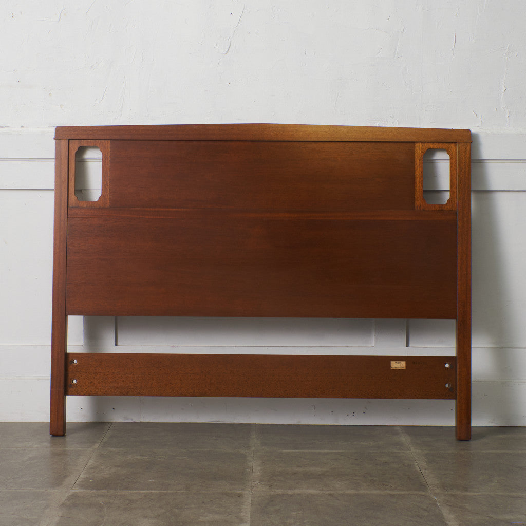 TRIUNE ヘッドボード / セミダブル