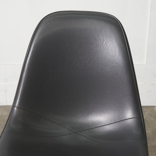 サイドシェルチェア スタッキングベース