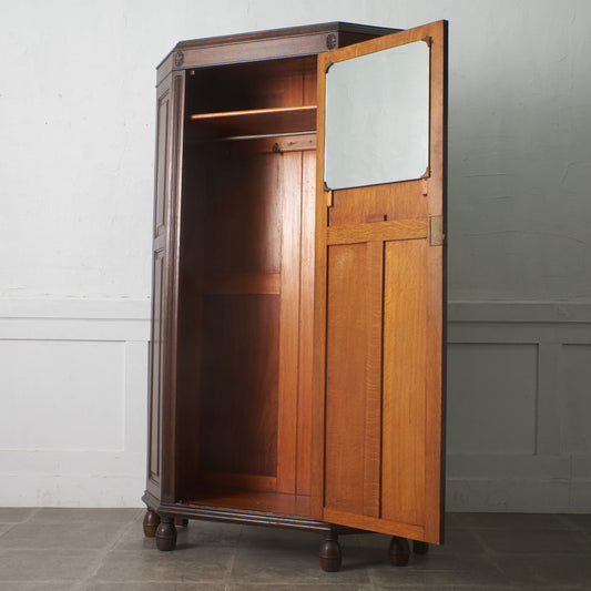 英国アンティーク ワードロープ