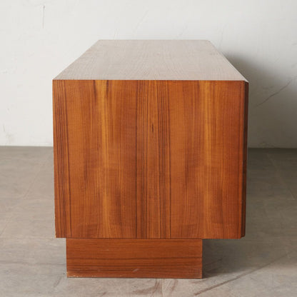 Form FIVE サイドボード