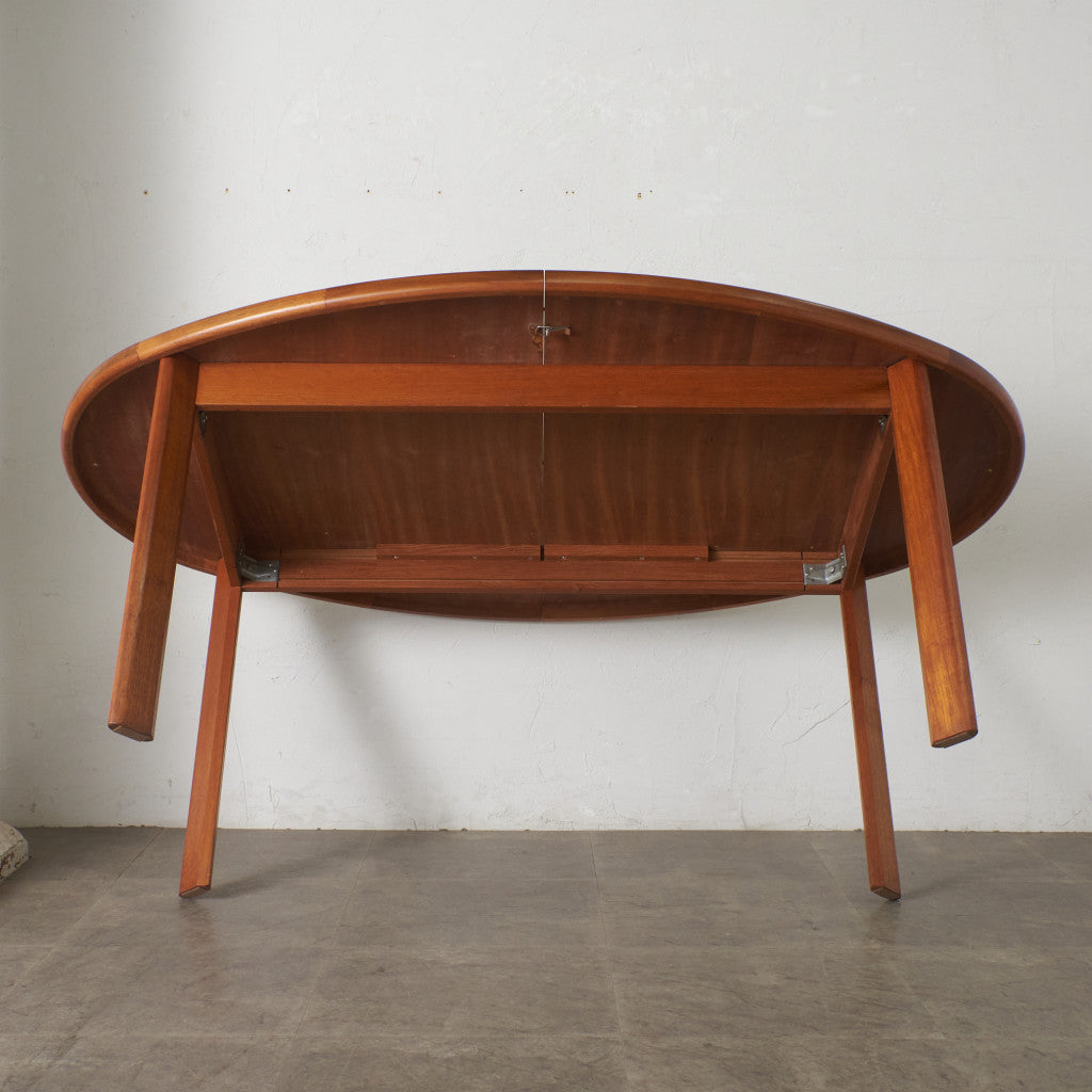 ヴィンテージ オーバルダイニングテーブル