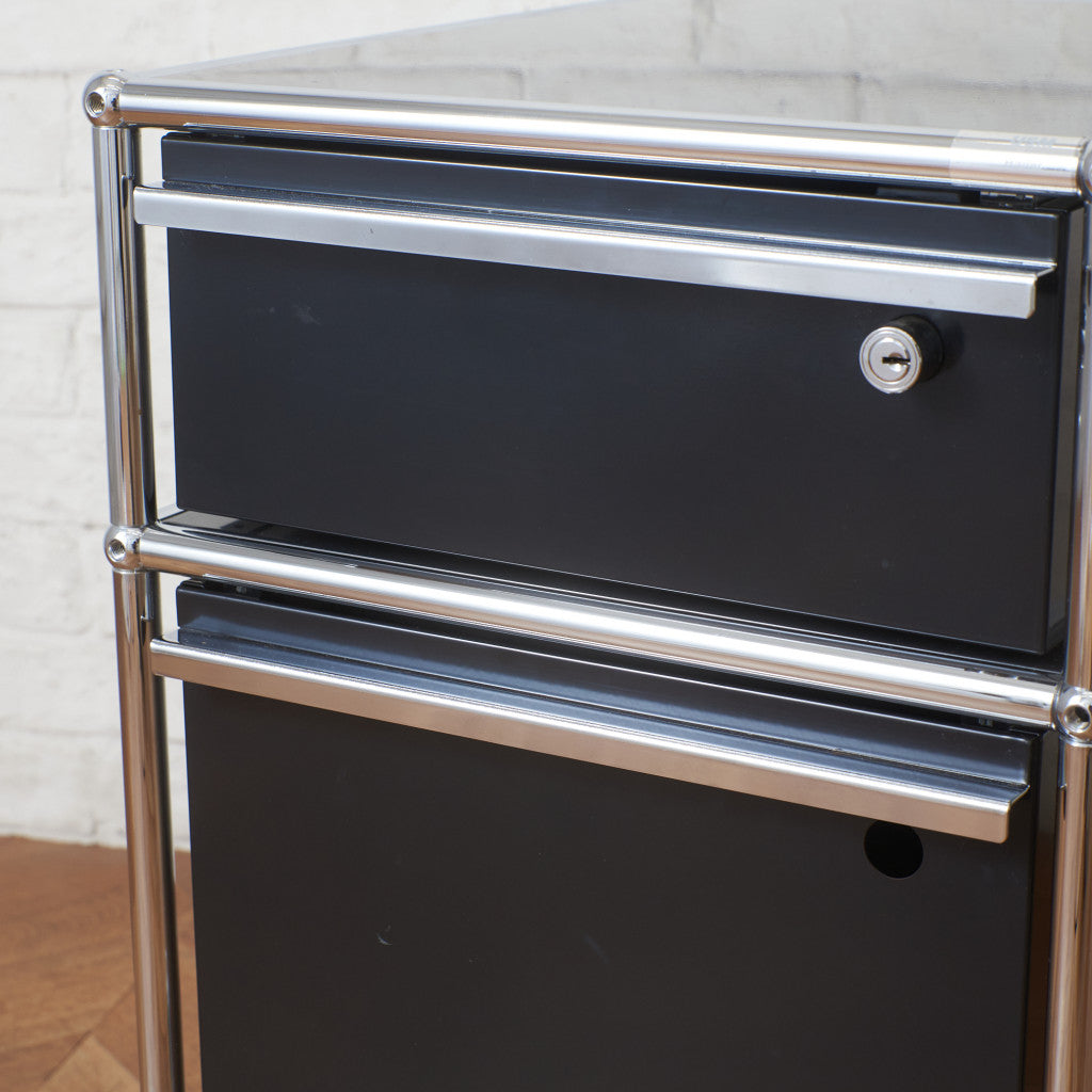 キャスターワゴン