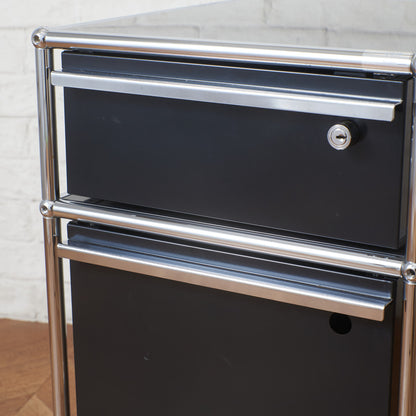 キャスターワゴン