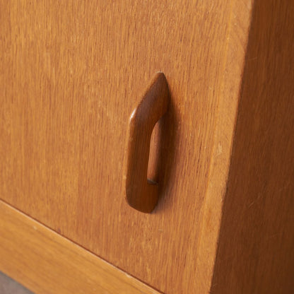 Brandon ベッドサイドキャビネット (B870)