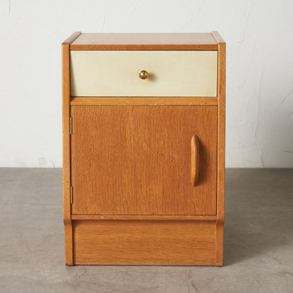 Brandon ベッドサイドキャビネット (B870)