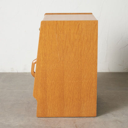 Brandon ベッドサイドキャビネット (B870)