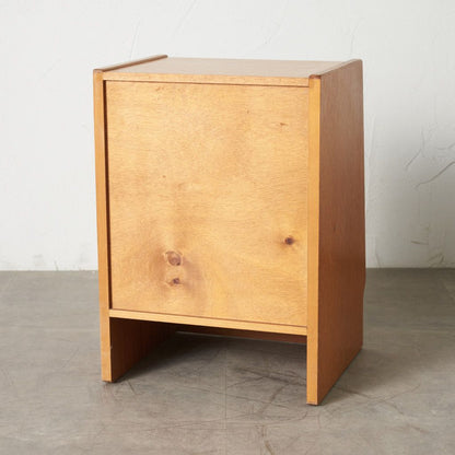 Brandon ベッドサイドキャビネット (B870)