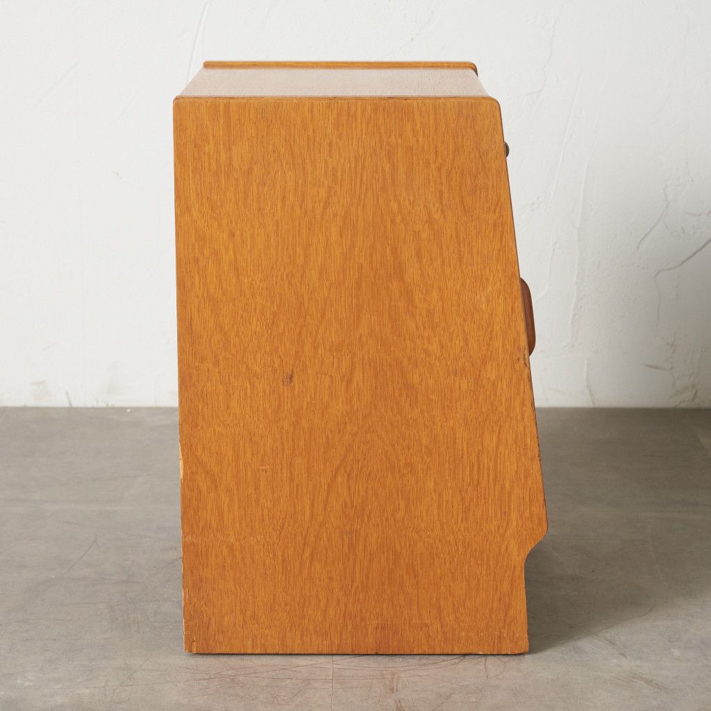 Brandon ベッドサイドキャビネット (B870)