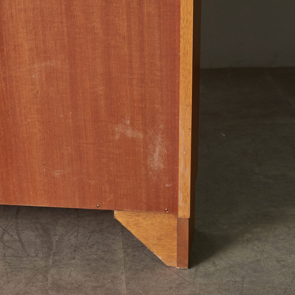 Fresco コーナーキャビネット