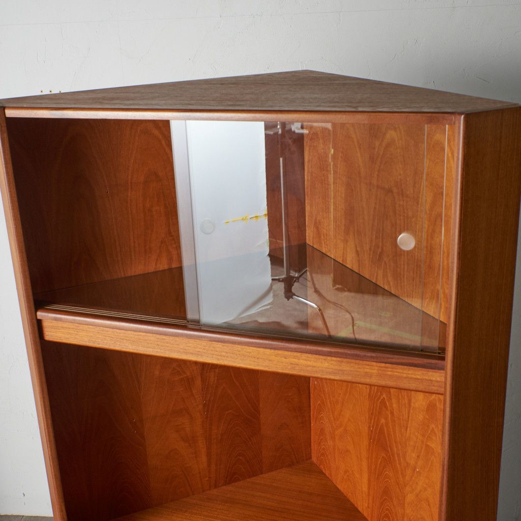 Fresco コーナーキャビネット