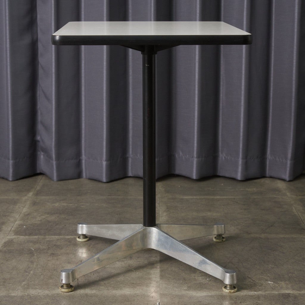 イームズ コントラクトベース テーブル