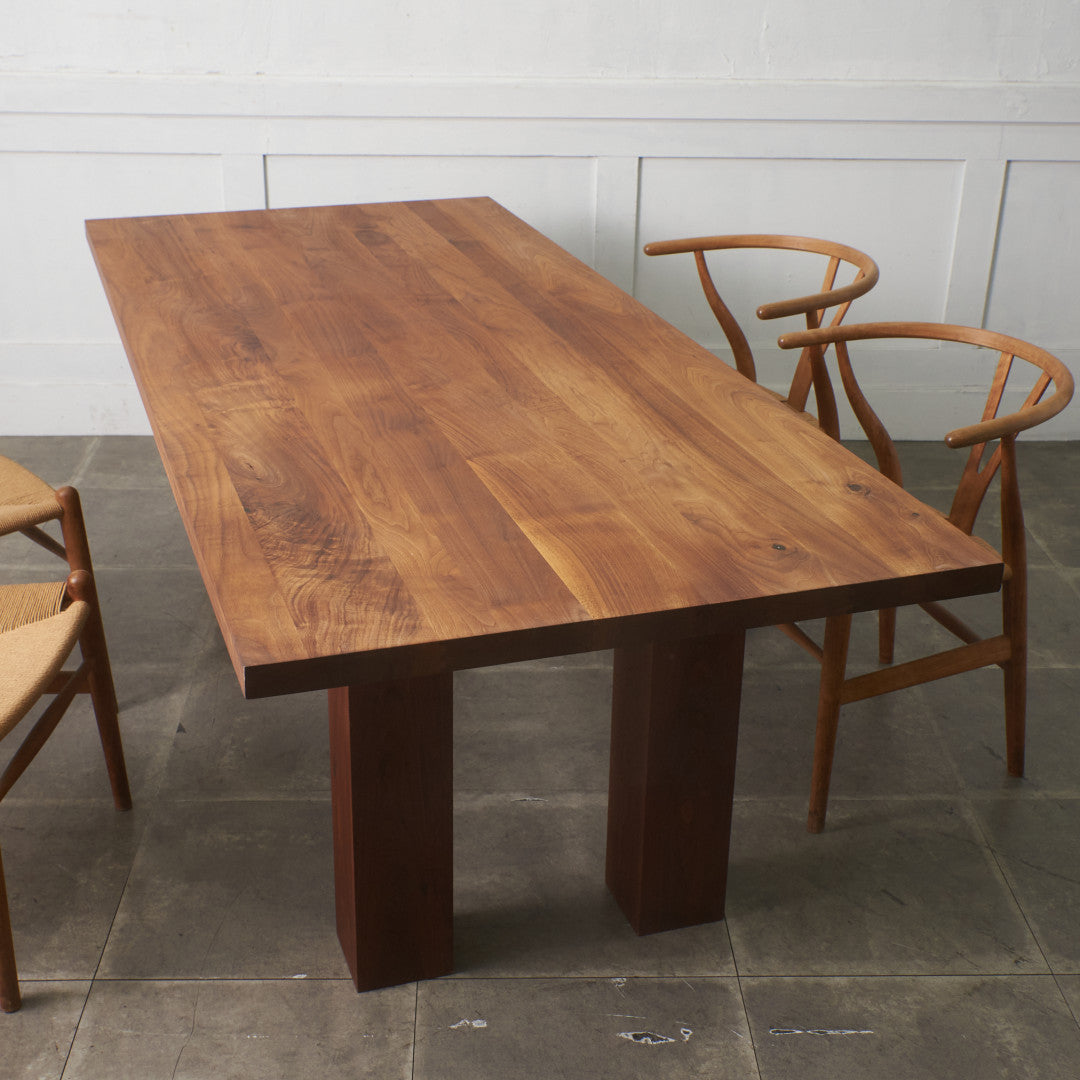 ANIMA ウォールナット無垢材 ウッドダイニングテーブル