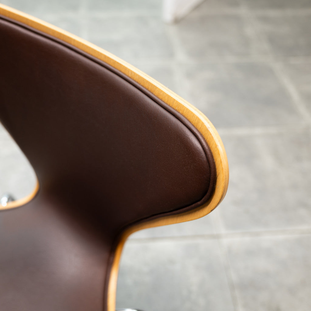 セブンチェア / フロントパディング