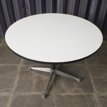 イームズ コントラクトベース ラウンドテーブル