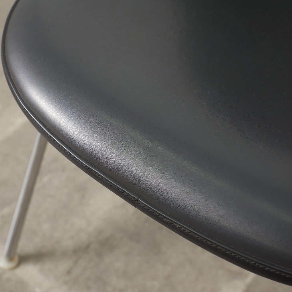 サイドシェルチェア スタッキングベース