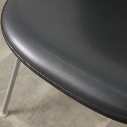 サイドシェルチェア スタッキングベース